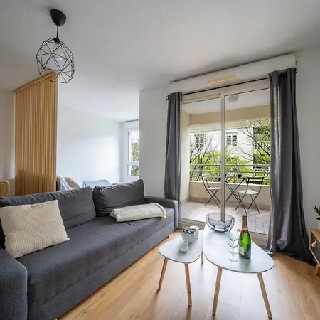 Apartamento Beautiful Renovated With A Balcony